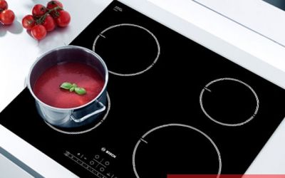 Hướng dẫn bạn cách vệ sinh và sử lý sự cố với bếp từ Bosch