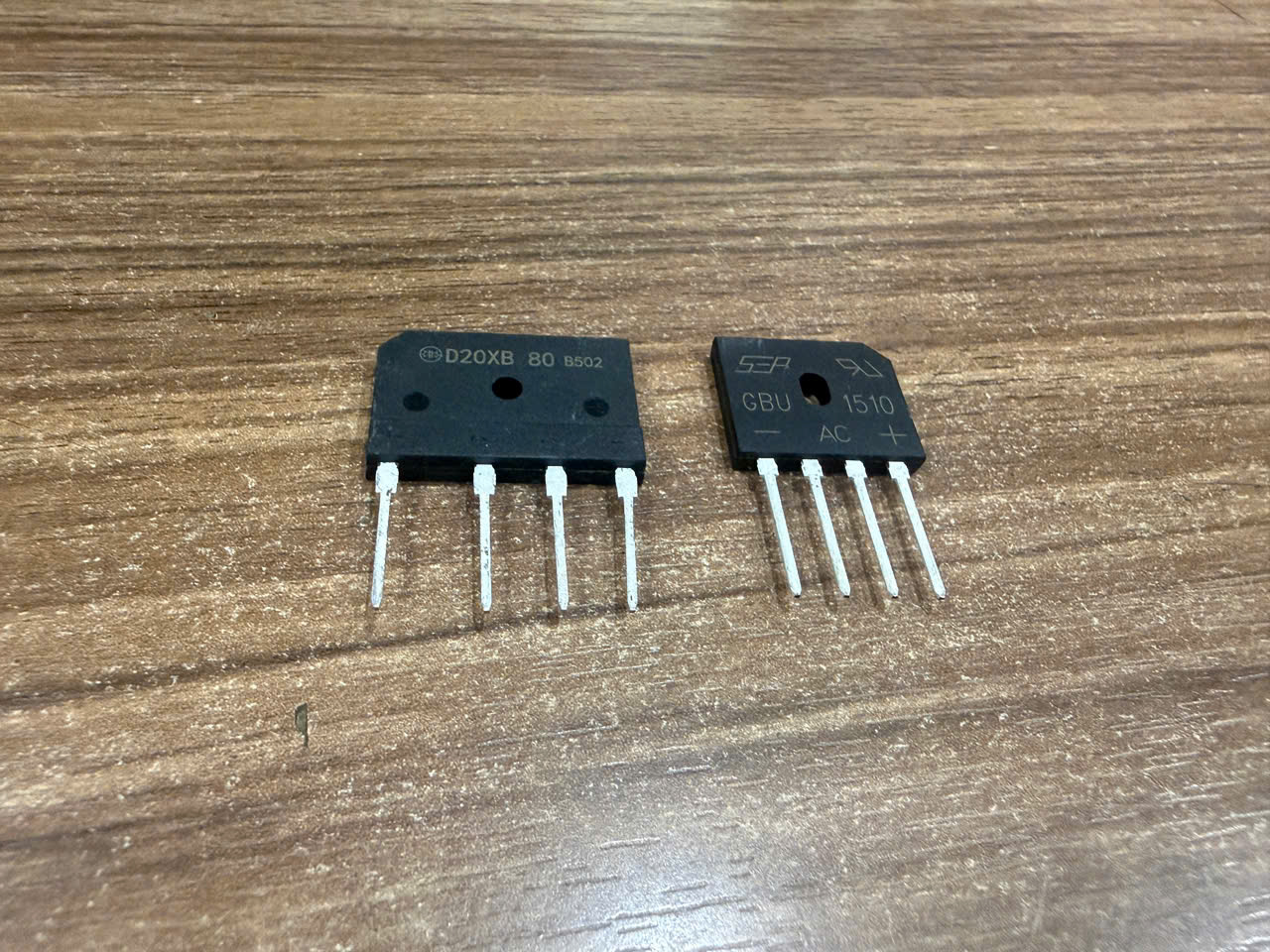 Diot cầu bếp từ D20XB80 - Linh kiện bếp từ