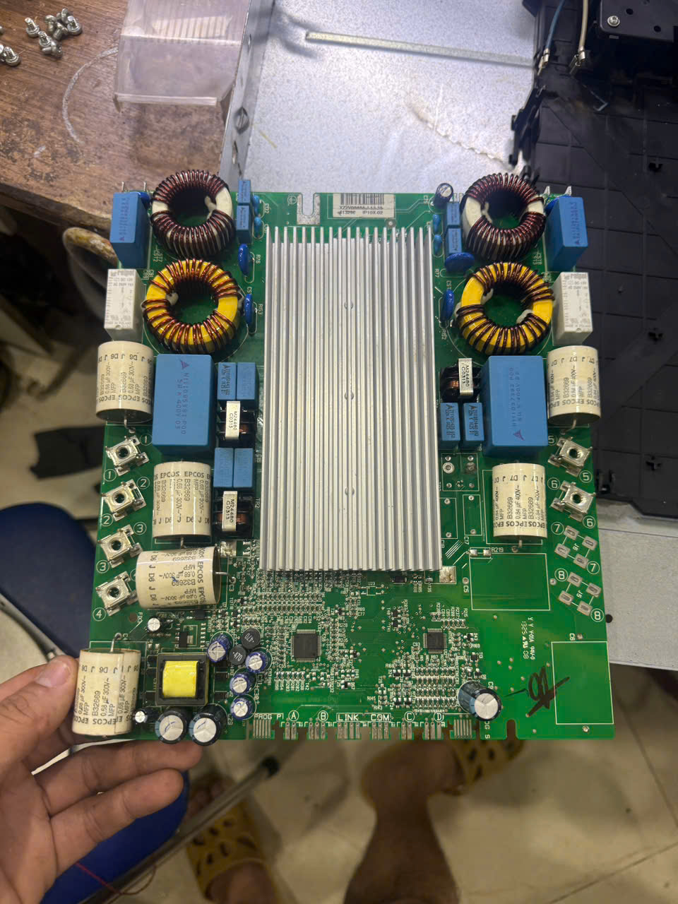 Bảng Giá Thay Board Mạch Bếp Từ – Giải Pháp Khắc Phục Triệt Để Các Lỗi Nghiêm Trọng