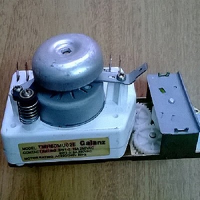 Đồng hồ lò vi sóng