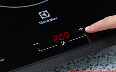 Thông tin chỉ số an toàn khi sử dụng bếp từ Electrolux
