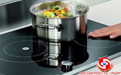 Mặt kính bếp từ ảnh hưởng đến độ bền của bếp từ