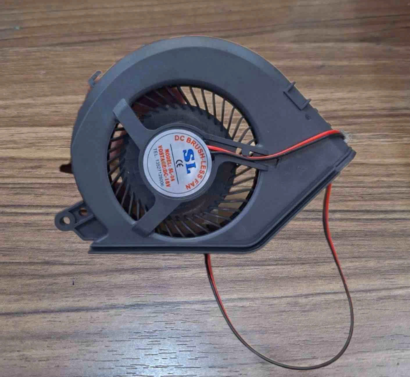 Quạt sên bếp từ 18v - kích thước 9x11cm